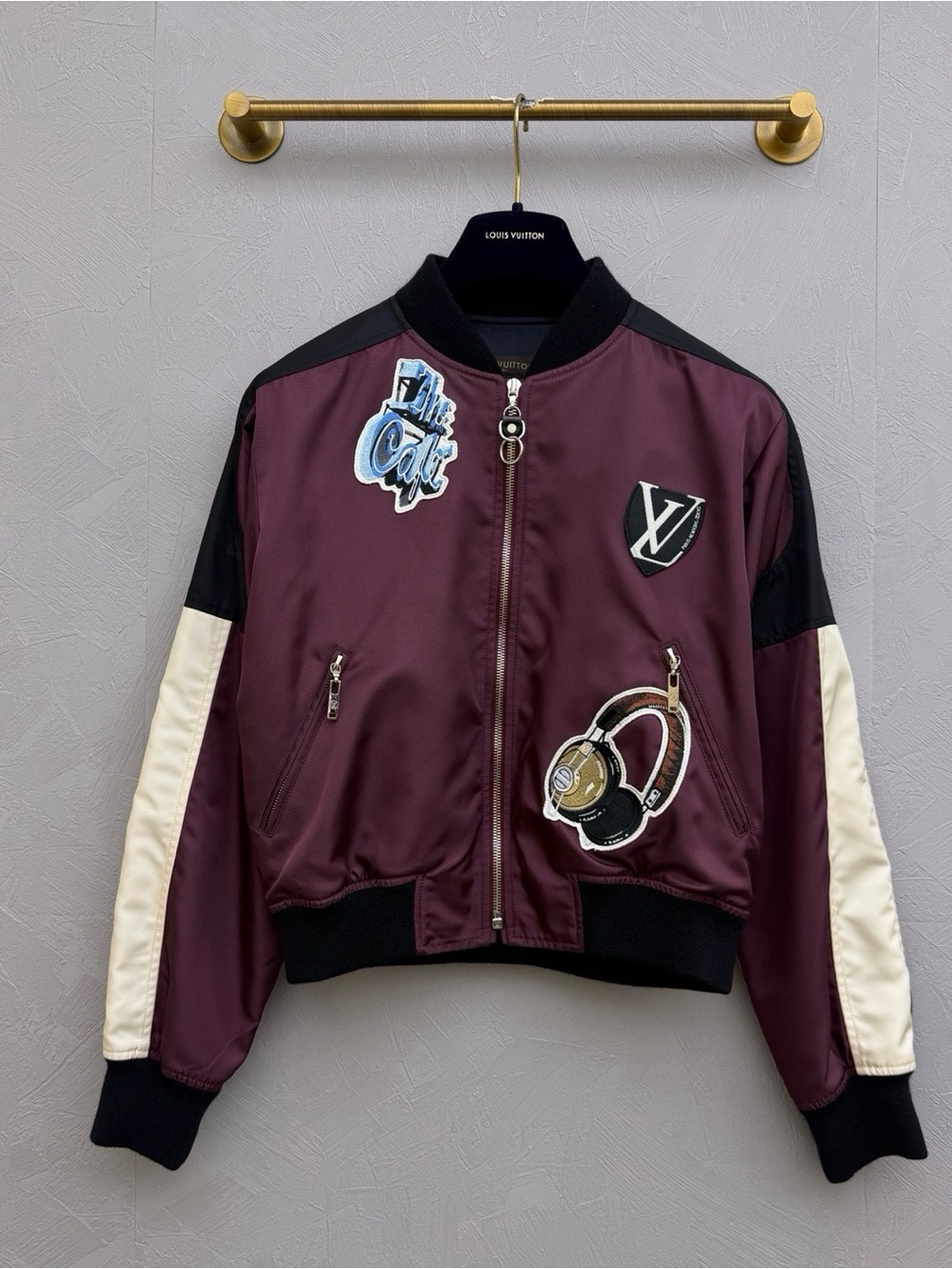 🚩steal Louis Vuitton Burgundy and Cream Bomber Jacket